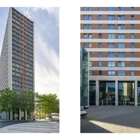 Whome Panoramic View With Elevator, Ac, Garage Perfect For Families & Business Travellers-2