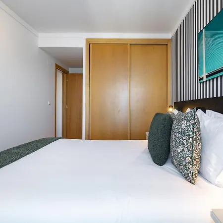 Whome Panoramic View With Elevator, Ac, Garage Perfect For Families & Business Travellers-3